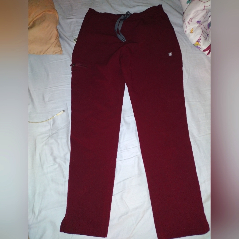 Figs xsp burgundy scrub pants